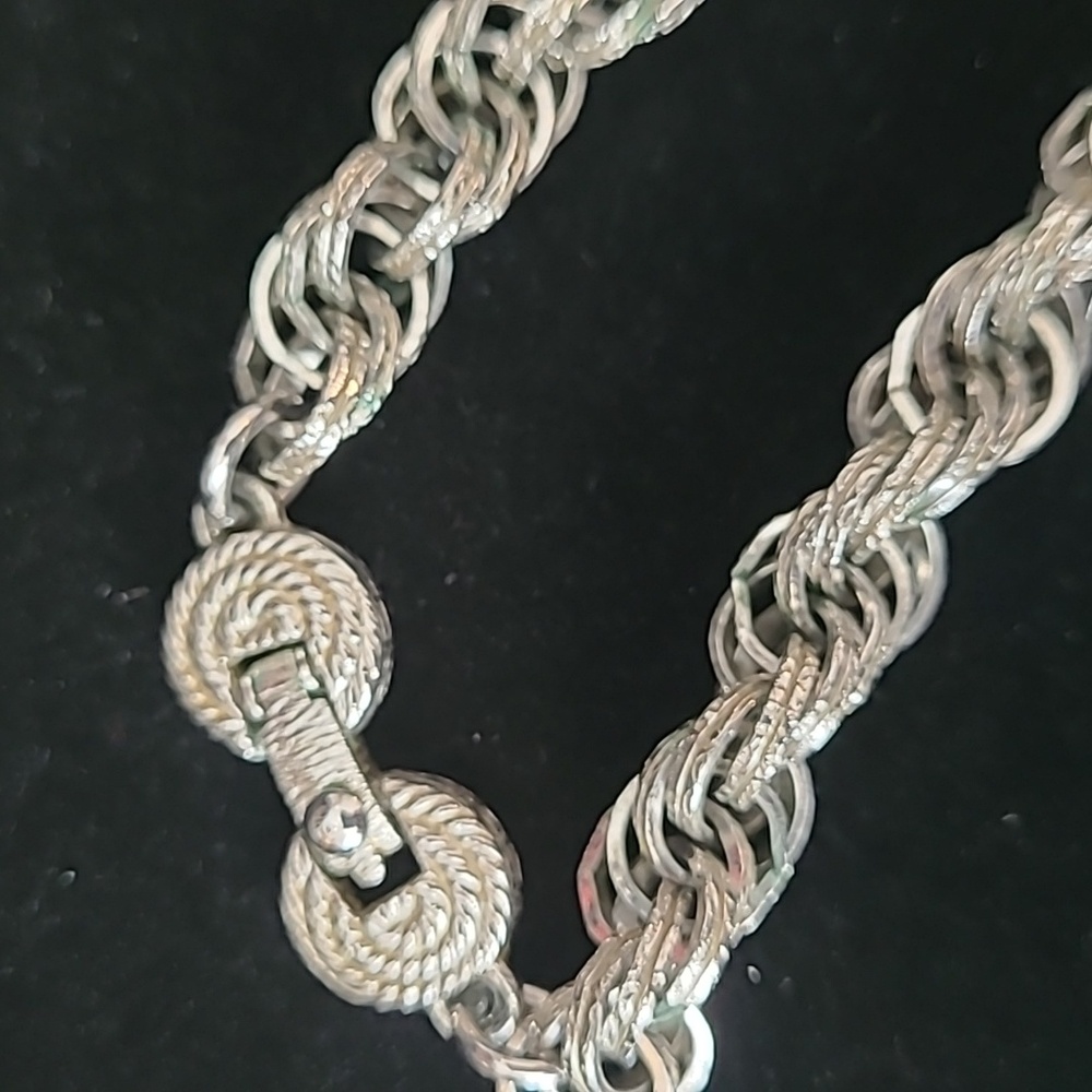 Monet chain